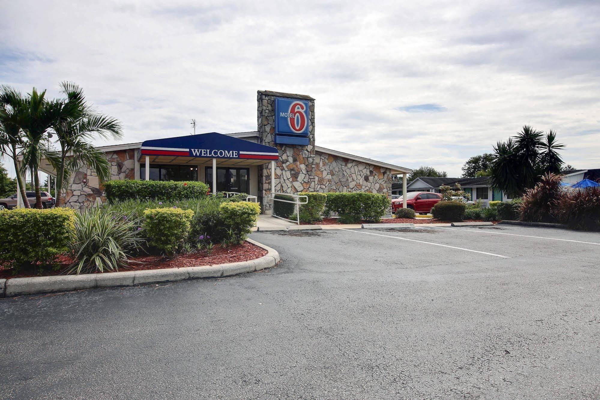 Motel 6 פאלם ביי מראה חיצוני תמונה